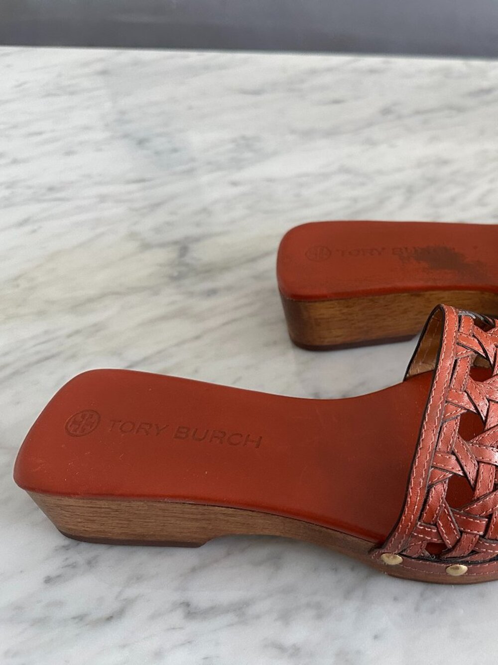 Tory Burch Brown Basketweave Leather Clog Size 7 - Picture 5 of 7